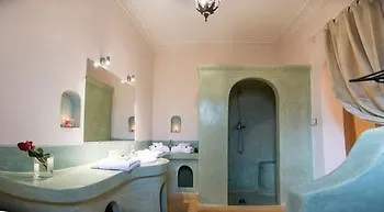 Otel Villa Amaryllis Suvayr