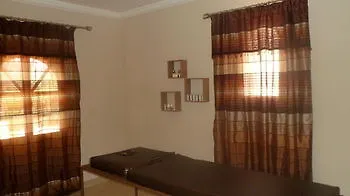 Otel Villa Amaryllis Suvayr